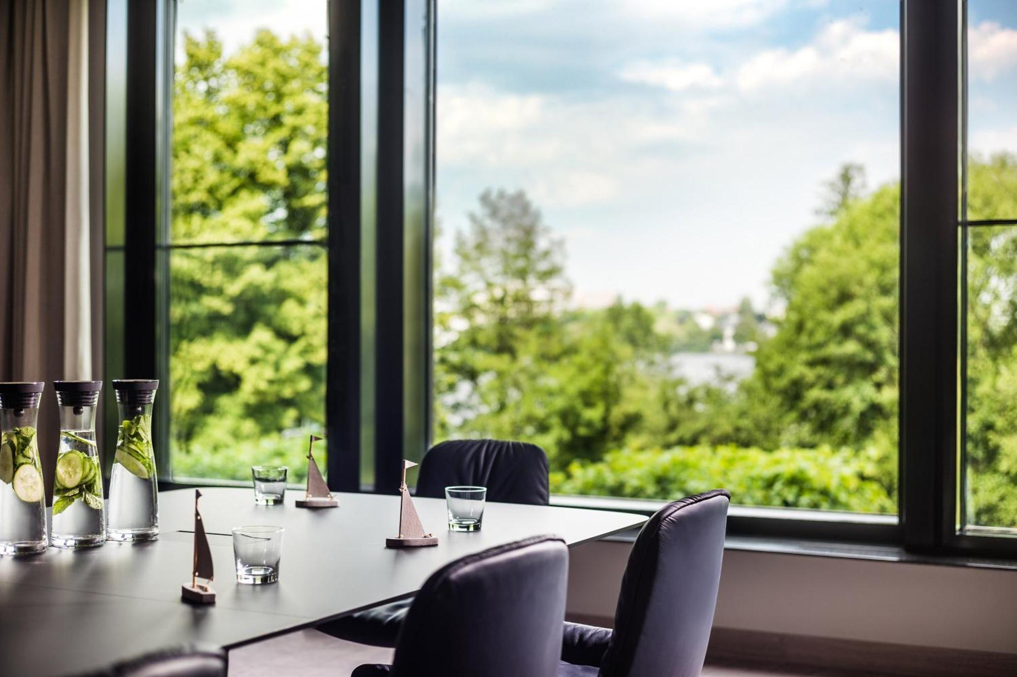 Le Méridien Hamburgo Exterior foto Meeting room