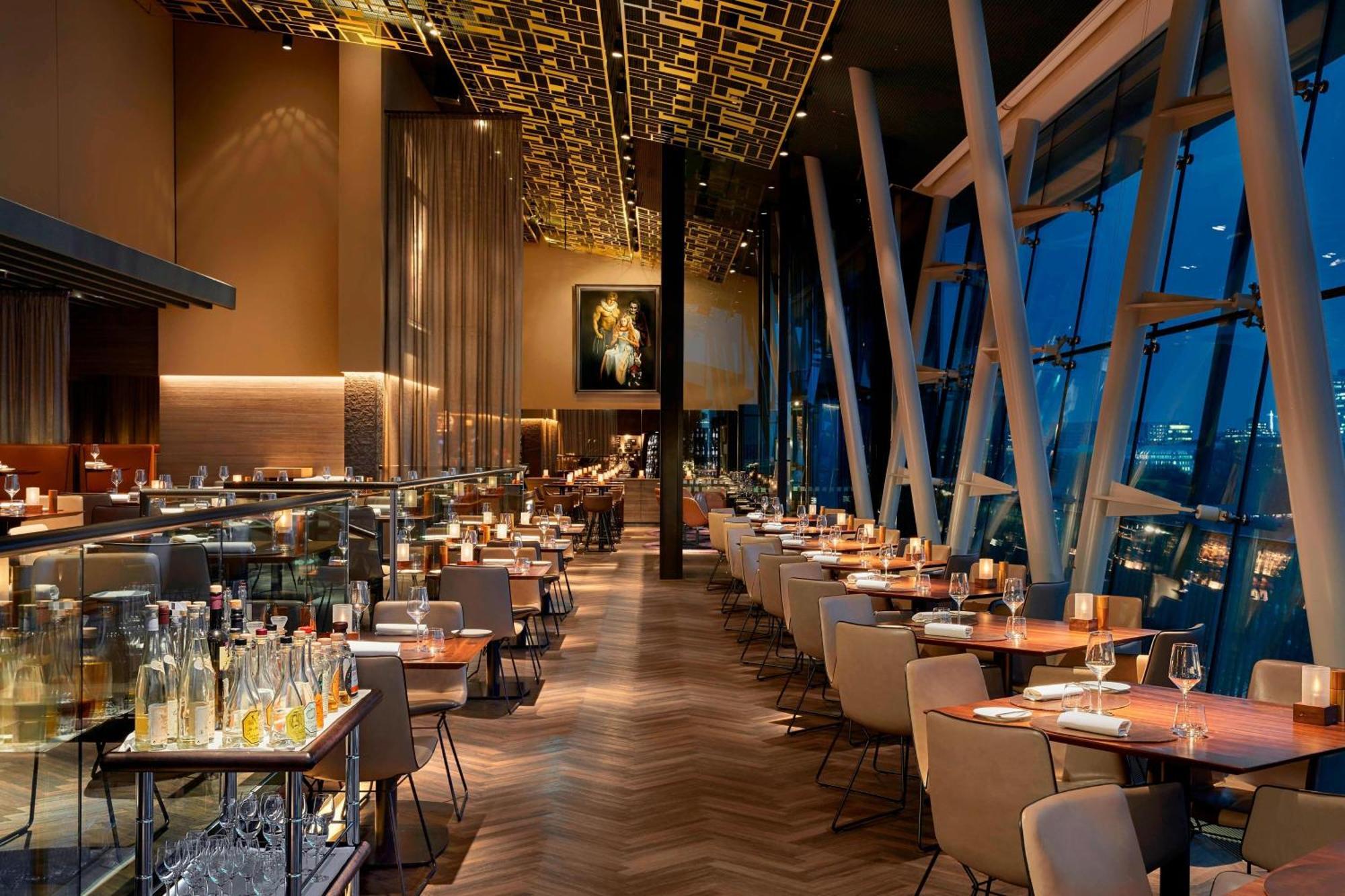 Le Méridien Hamburgo Exterior foto The interior of the restaurant